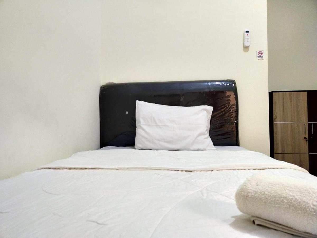 Homestay Danesti Syariah Near Bandara Sultan Hasanuddin Makassar Esterno foto