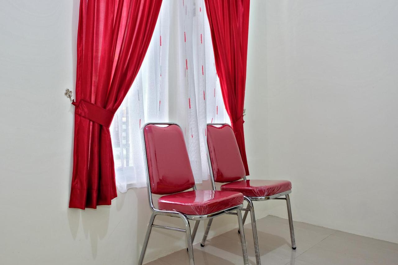 Homestay Danesti Syariah Near Bandara Sultan Hasanuddin Makassar Esterno foto